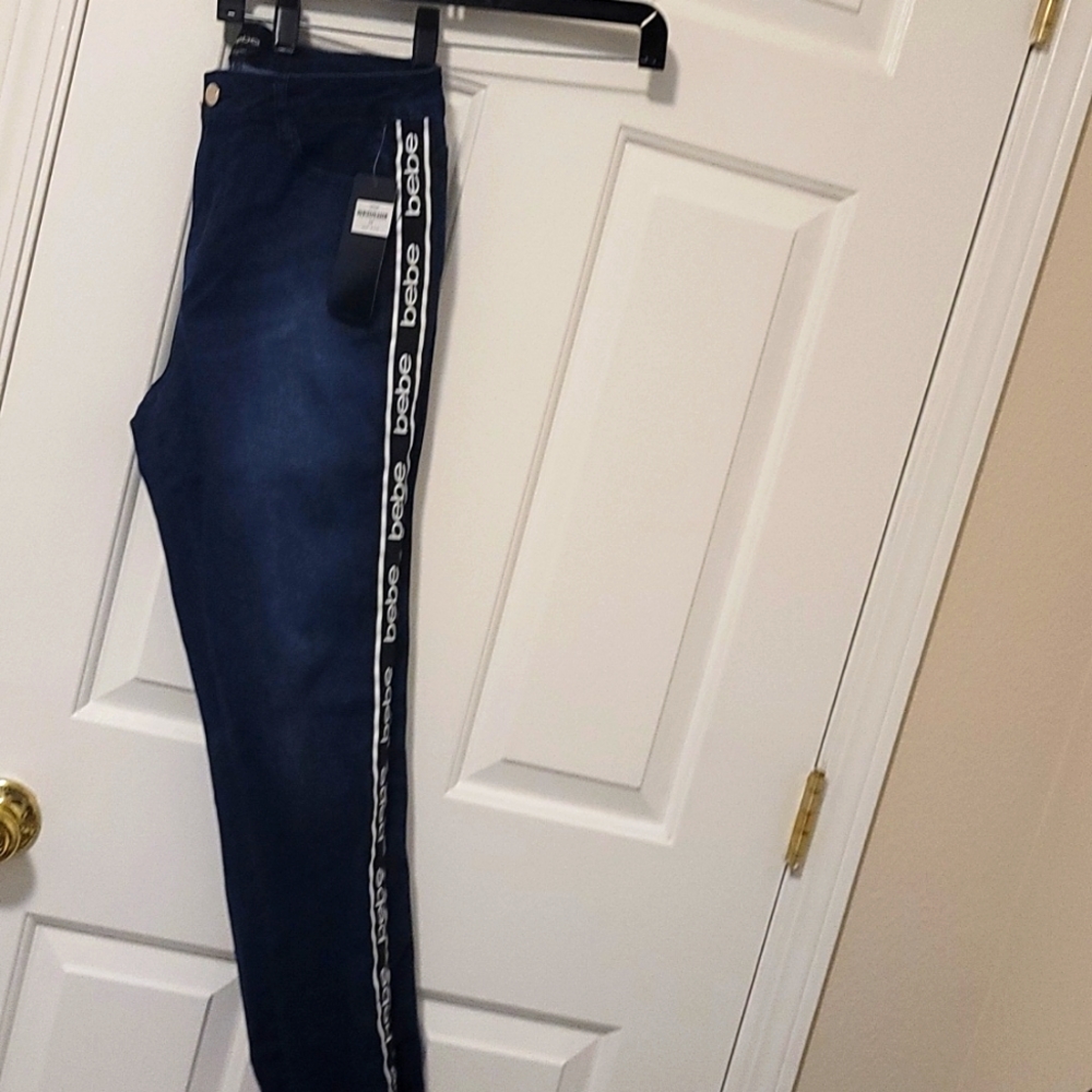 BEBE JEANS BRAND NEW WITH TAGS SIZE 28